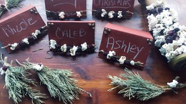 Old-fashioned Chalkboard Place Holders